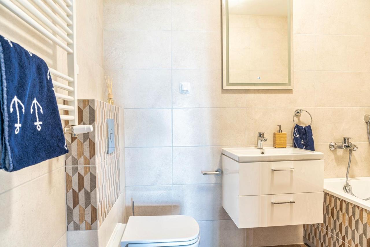 Yacht Apartments Wilkasy Ngoại thất bức ảnh
